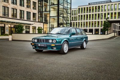 BMW 325 i E30 Touring  0