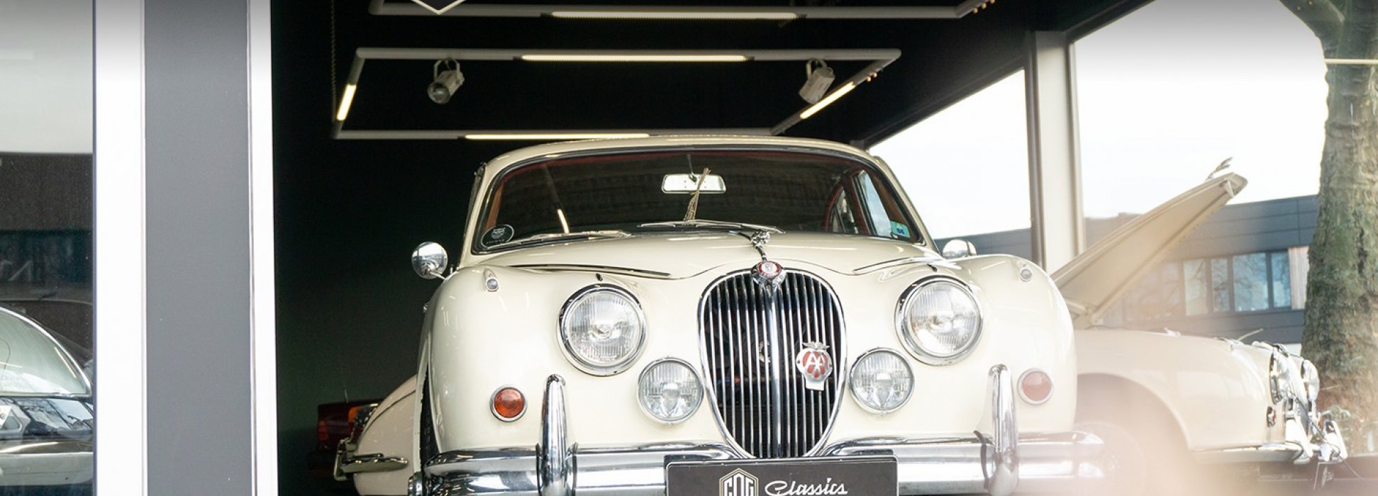 Jaguar MK II 3.4 14