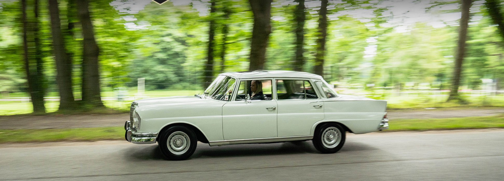 Mercedes-Benz 230 S Limousine W111 3