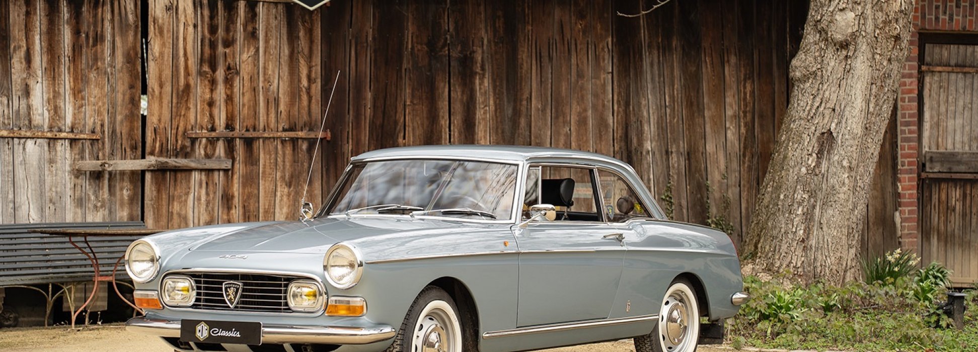 Peugeot 404 Coupe 2